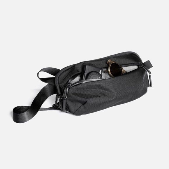 Aer Day Sling 2 Black Waist Bag Crossbody Men's Body Bag - Picture 3 of 7